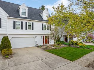 3543 E Prescott Cir, Cuyahoga Falls, OH 44223
