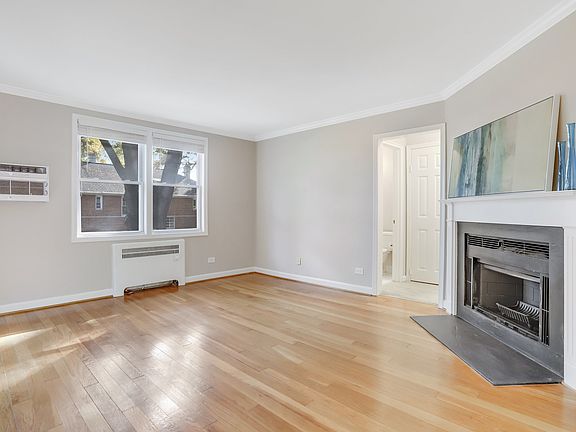 4th image of 110 N George Mason Dr APT 2