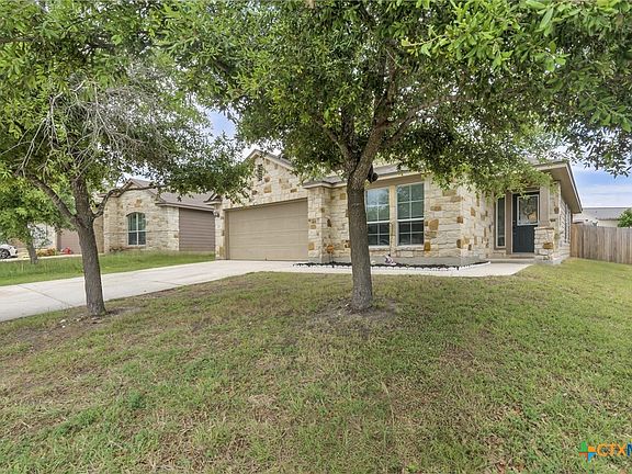 3rd image of 211 Teron Dr