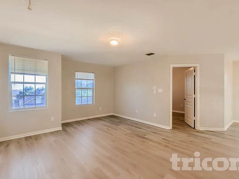 8819 Olmstead Park — Photo 8