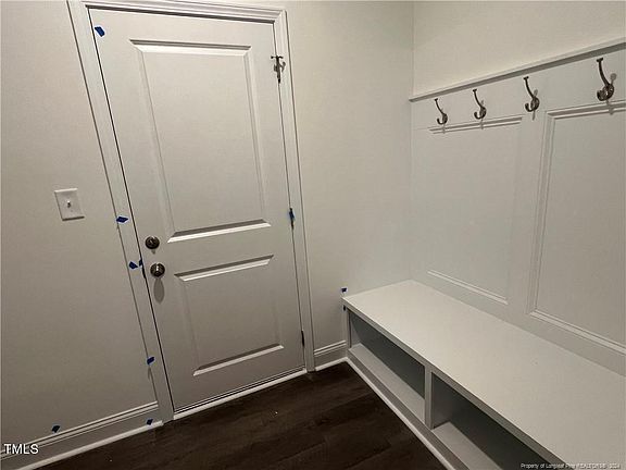 5th image of 333 Glee St