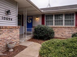10694 Concord Dr, Berrien Springs, MI 49103