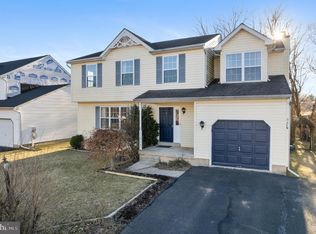 715 Penn St, Pennsburg, PA 18073