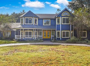 612 Valley Stream Dr, Geneva, FL 32732