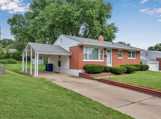 48 Saint Francis Ln, Saint Charles, MO 63301