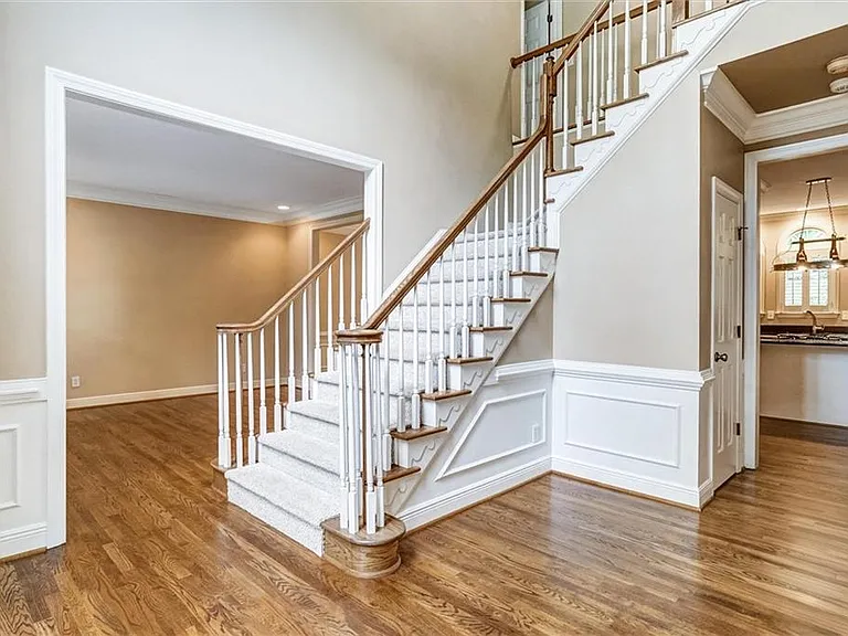 510 Jacaranda Ct — Photo 7