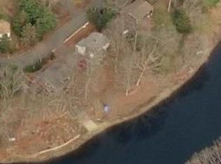 11 Lochbourne Dr, Clinton, CT 06413