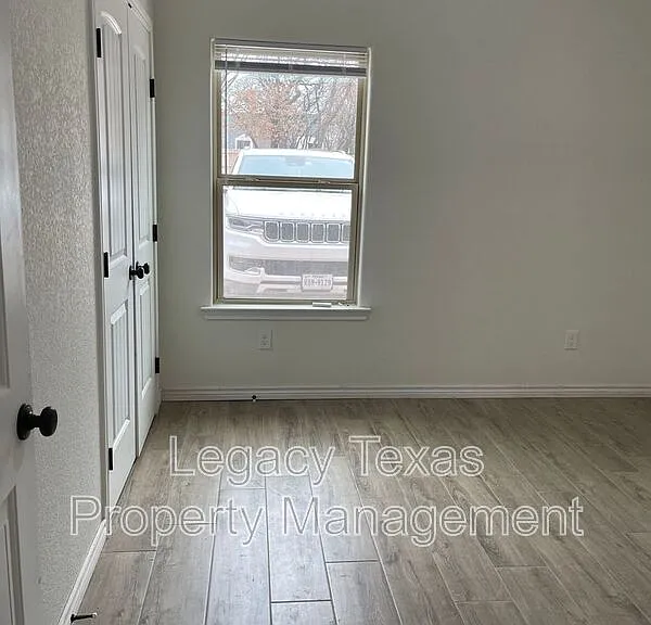2321 County Road 704 #B — Photo 3
