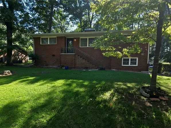 104 Oak Ln, Randleman, NC 27317