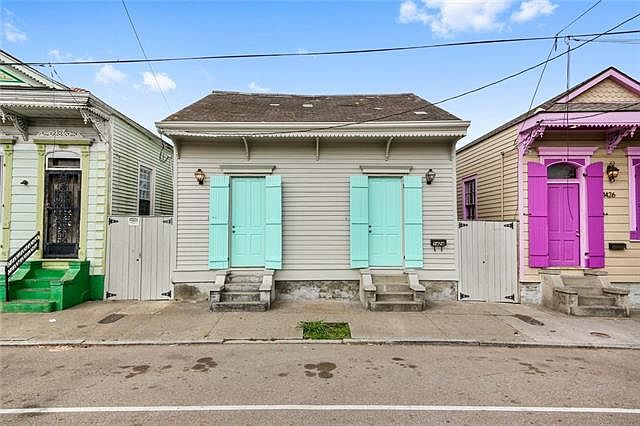 1st image of 1422 Saint Bernard Ave #24