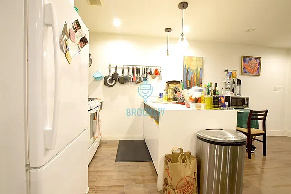 Rented by null | media 41