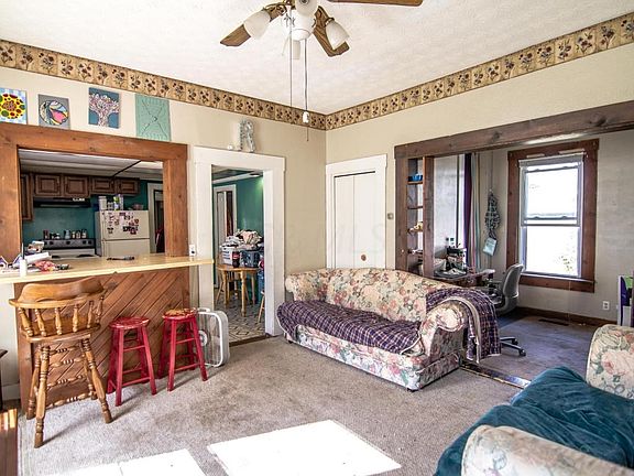 4th image of 119 Poplar Ave