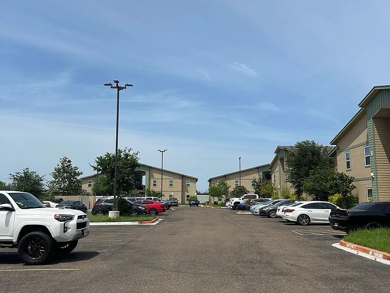 Sterling Heights Apartment — Photo 12