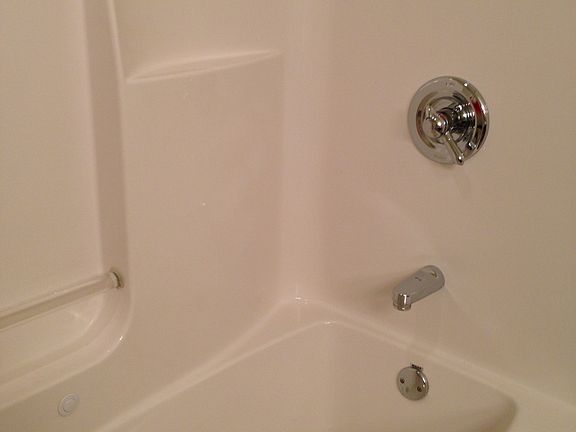 Jetted tub in master 