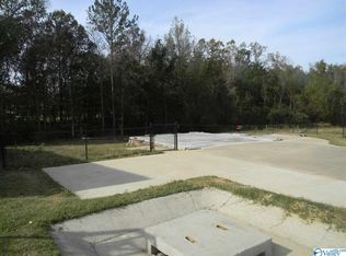 2280 Cypress Bend Cir, Hokes Bluff, AL 35903