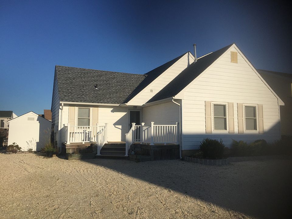 32 Amy Drive