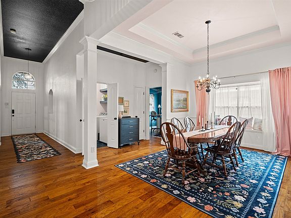 3rd image of 5121 Grampian Way