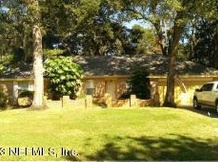 1839 Twelve Oaks Ln E, Neptune Beach, FL 32266