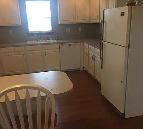 3rd image of 1541 Pepper Ln
