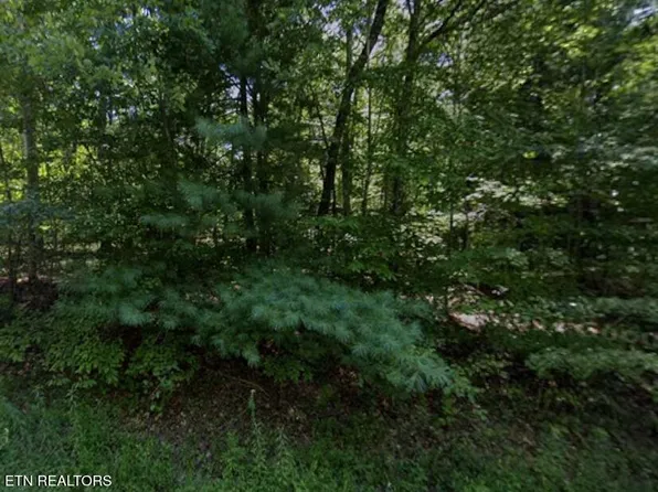 4026 Desoto Dr, Crossville, TN 38572