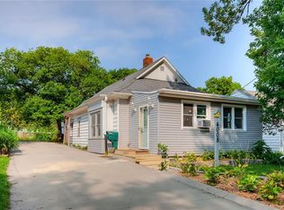4008 9th St, Des Moines, IA 50313