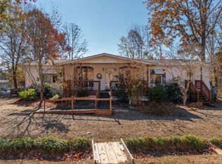 102 Spivey Mountain Rd, Asheville, NC 28806
