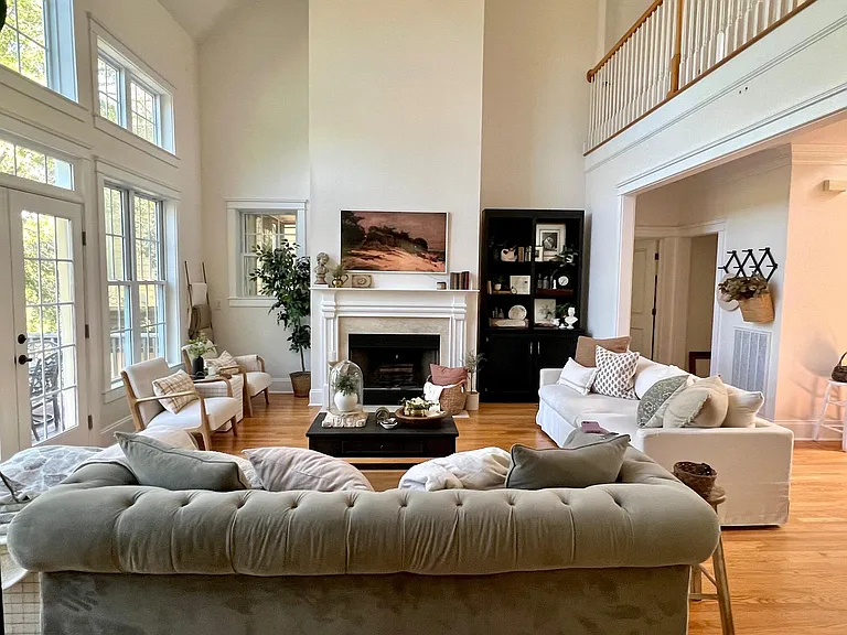 929 Misty Lake Dr — Photo 8