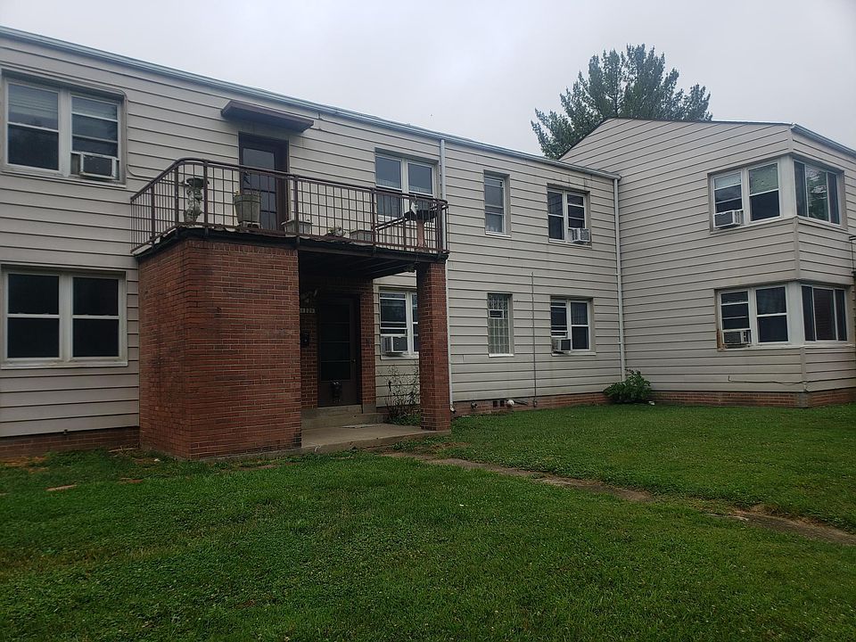 1st image of 31 Flanders Ln #31