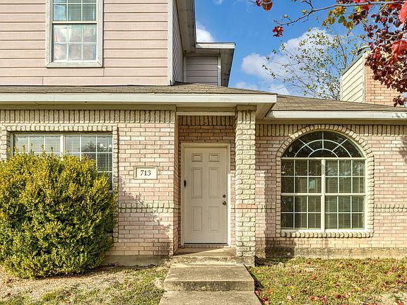 2nd image of 713 Brookhaven Dr