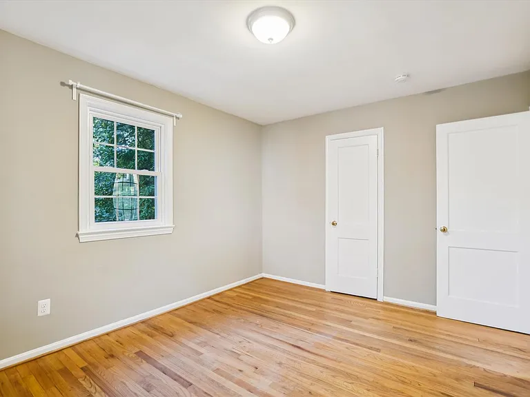 5212 Augusta St — Photo 19