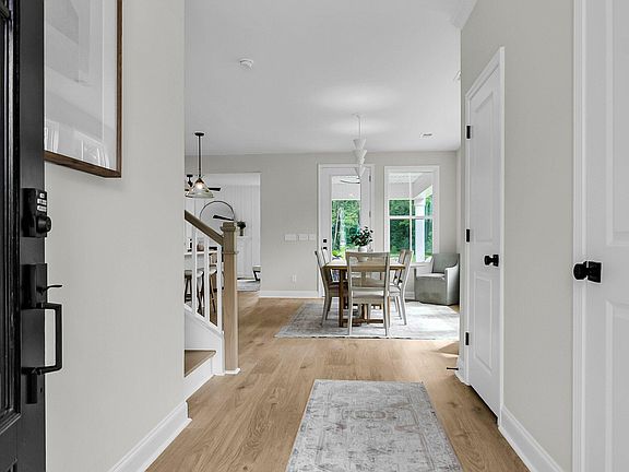4th image of 3 Tuggle Ln