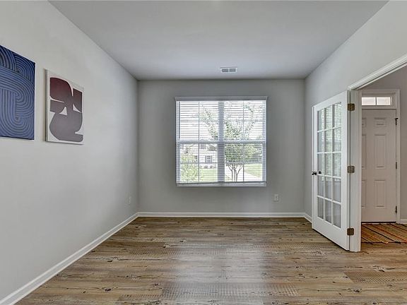 4th image of 3828 Amicus Dr