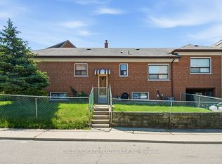 146 Earlscourt Ave, Toronto, ON M6E4A9