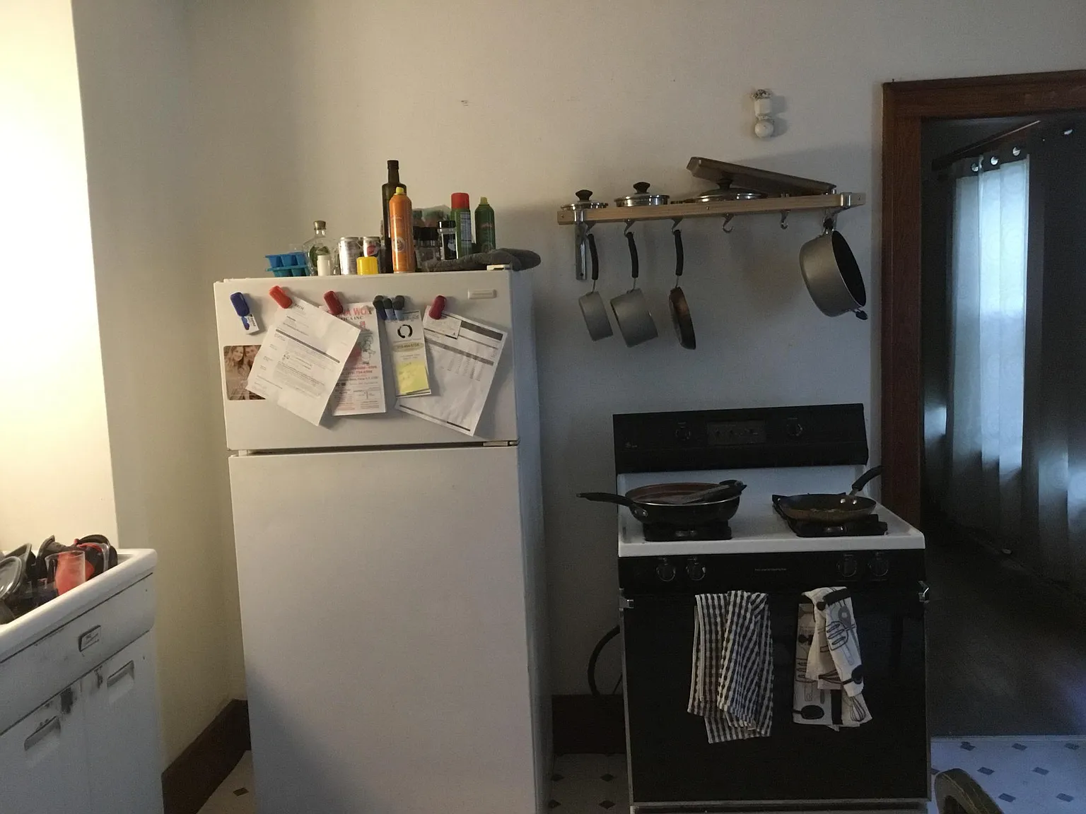 3 bed, 1200 sqft, $1,500 — Photo 3