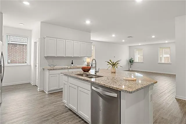 5225 Summer Pecan Rd — Photo 9