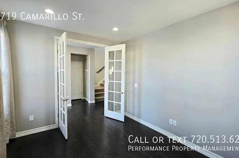 11719 Camarillo St — Photo 14