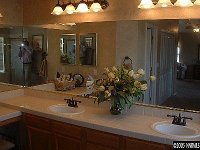 3rd image of 4702 Chipwood Dr