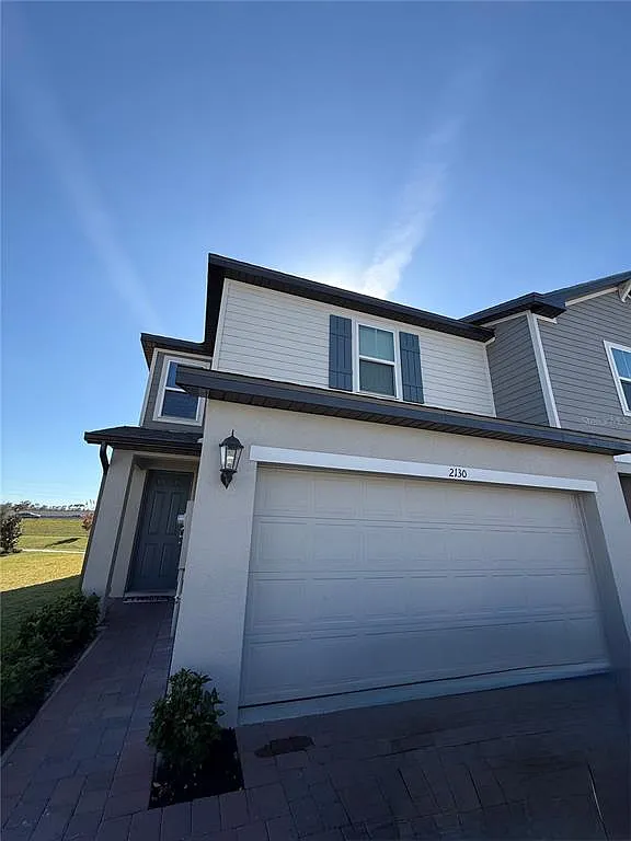 3 bed, 2.5 bath, 1452 sqft, $2,450 — Photo 1