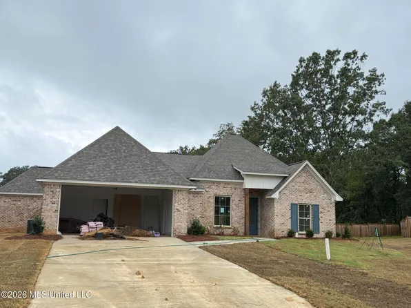 311 Jasmine Cove Ln, Brandon, MS 39042
