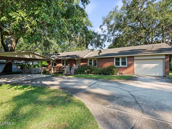 412 Broad River Drive, Beaufort, SC 29906