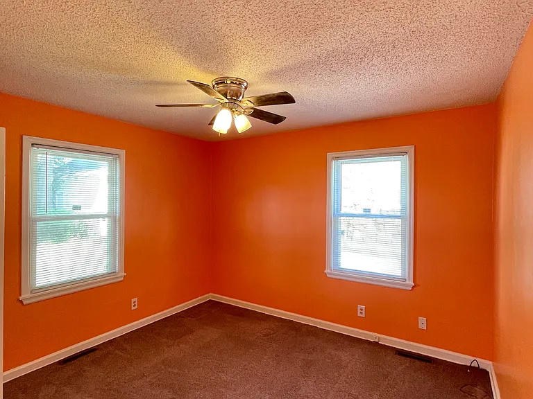 803 N Concord Ave — Photo 11