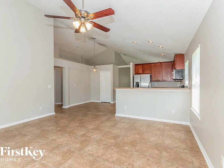 1255 Bedrock Dr — Photo 6