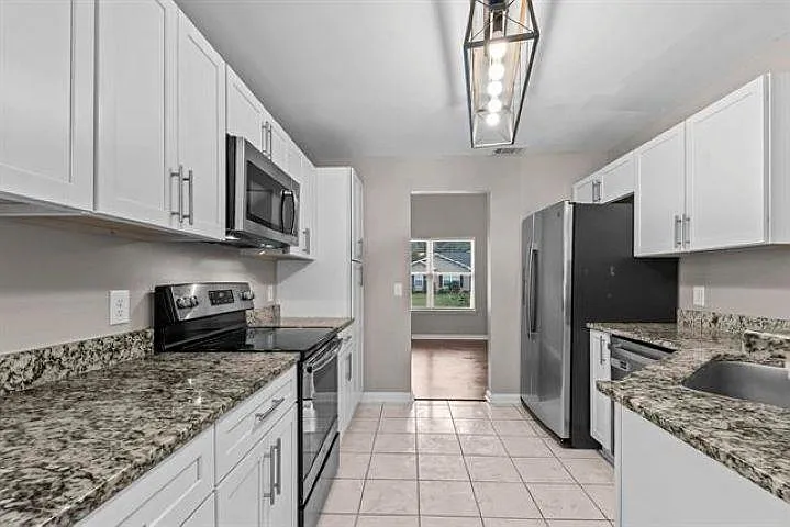 119 Misty Grove Ln — Photo 3