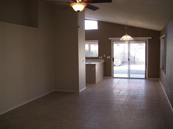 3rd image of 4144 E Anderson Dr