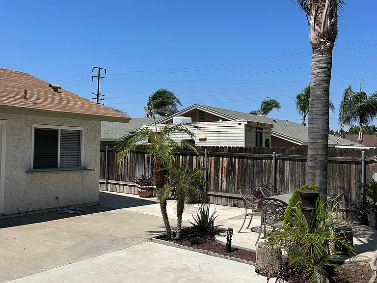 9330 Aegean Dr — Photo 27