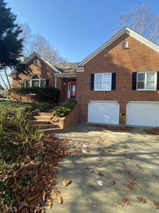 24 Centerport Dr, White, GA, 30184