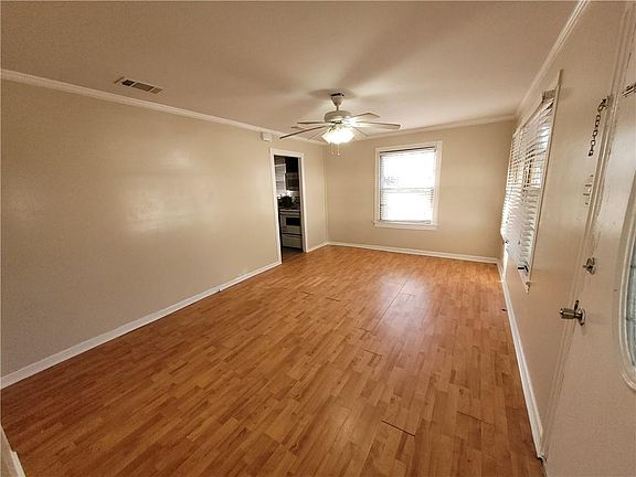 3rd image of 28 Sullivan Pl
