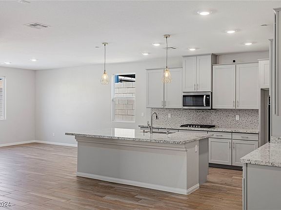 4th image of 6371 Montrose Park Ct