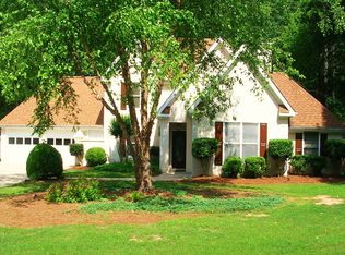640 Grecken Grn, Peachtree City, GA 30269