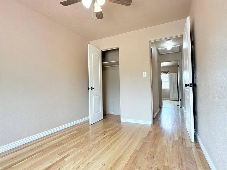 1687 Moline St — Photo 17